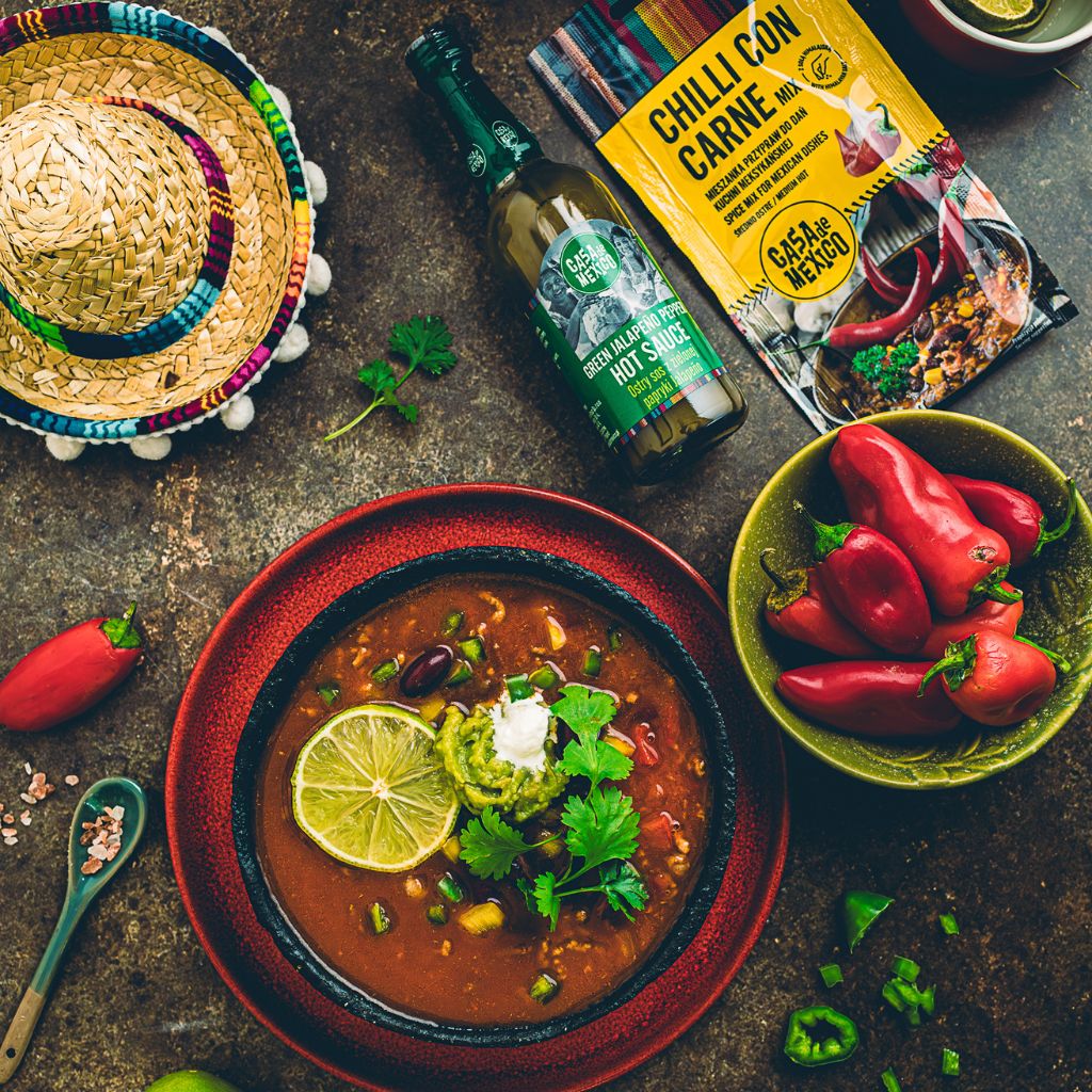 Zupa meksykańska z czarną fasolą i musem z awokado yummy_fotografia_kulinarna Casa de Mexico
